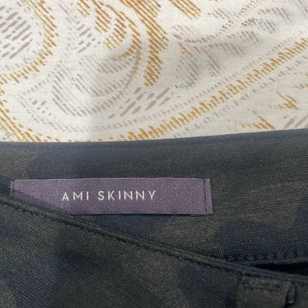 Women’s Leggings Brand: NYDJ Size: 8 - Picture 5 of 9
